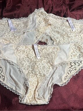 *3Pairs* Lace-Trim Cotton Blend Bikini Panties - Cream Large